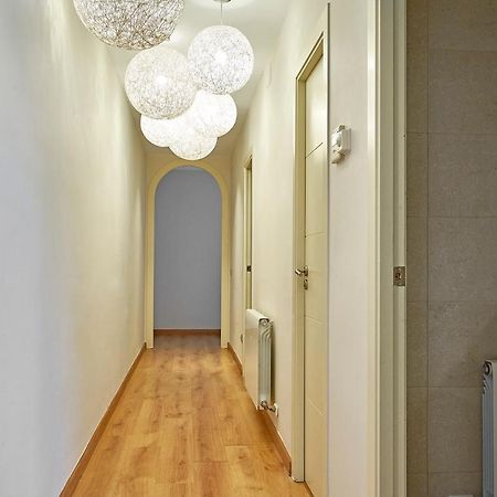 Barcelona Sants Station Apartments Bagian luar foto