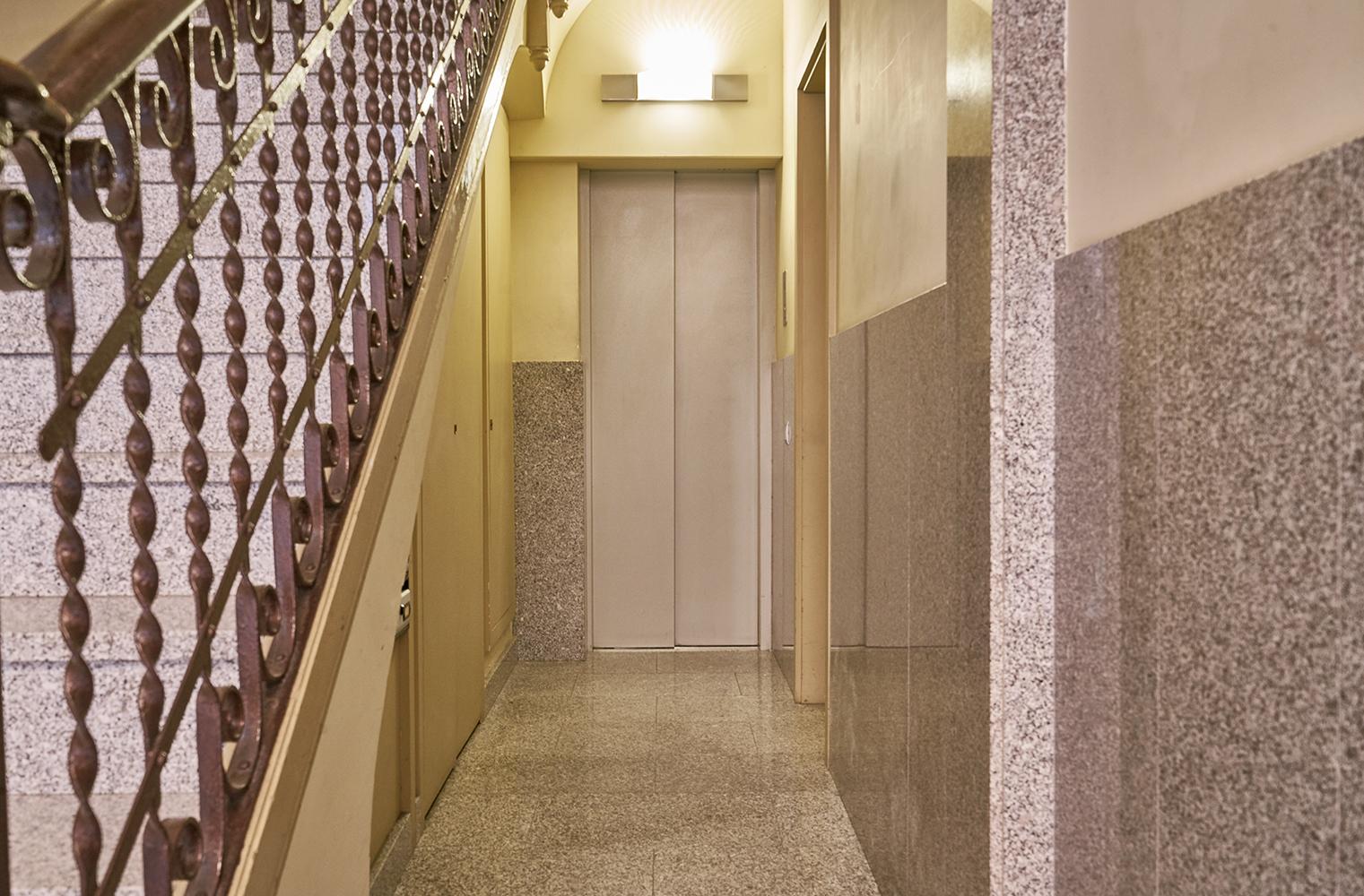 Barcelona Sants Station Apartments Bagian luar foto