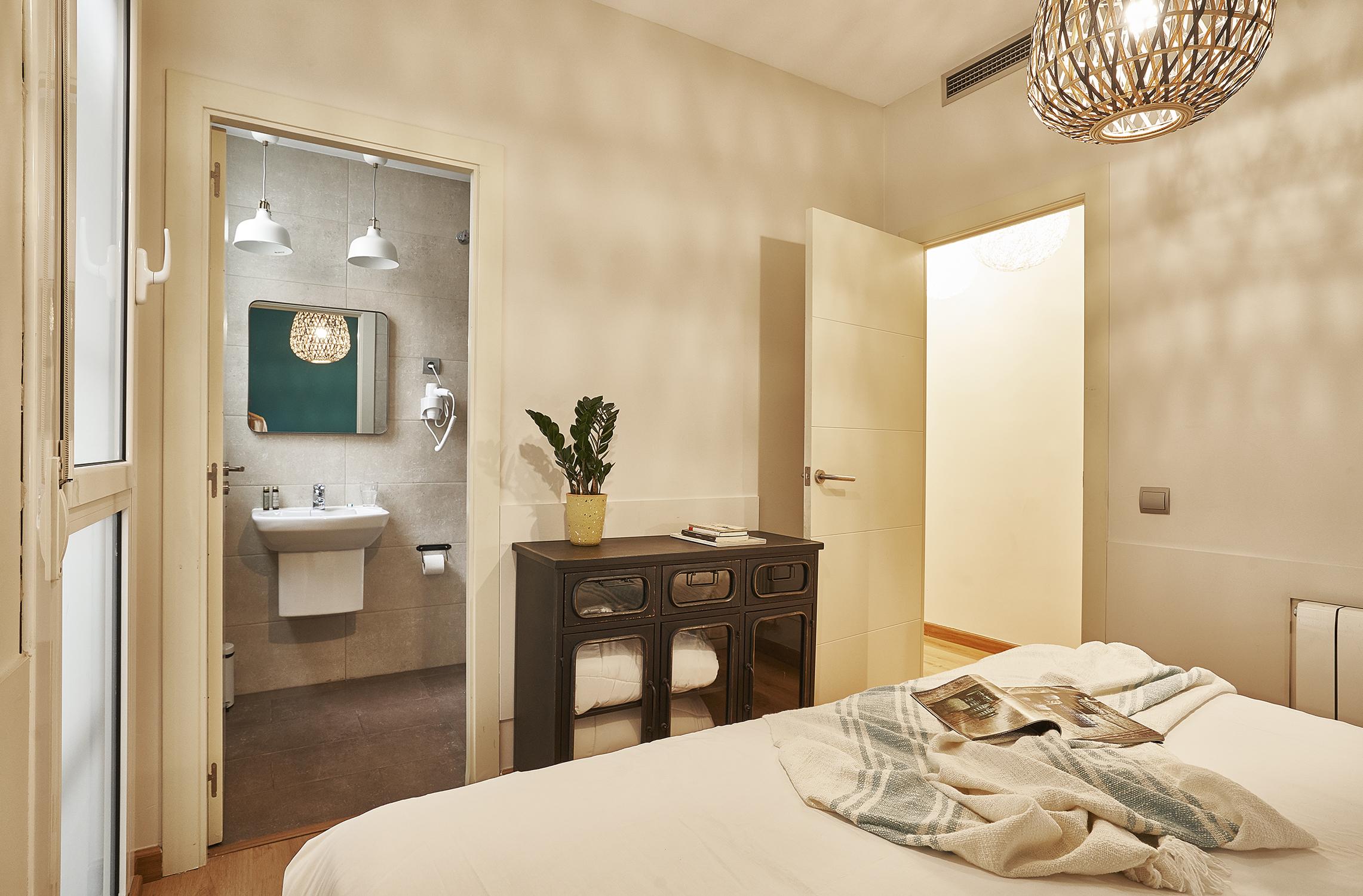 Barcelona Sants Station Apartments Bagian luar foto