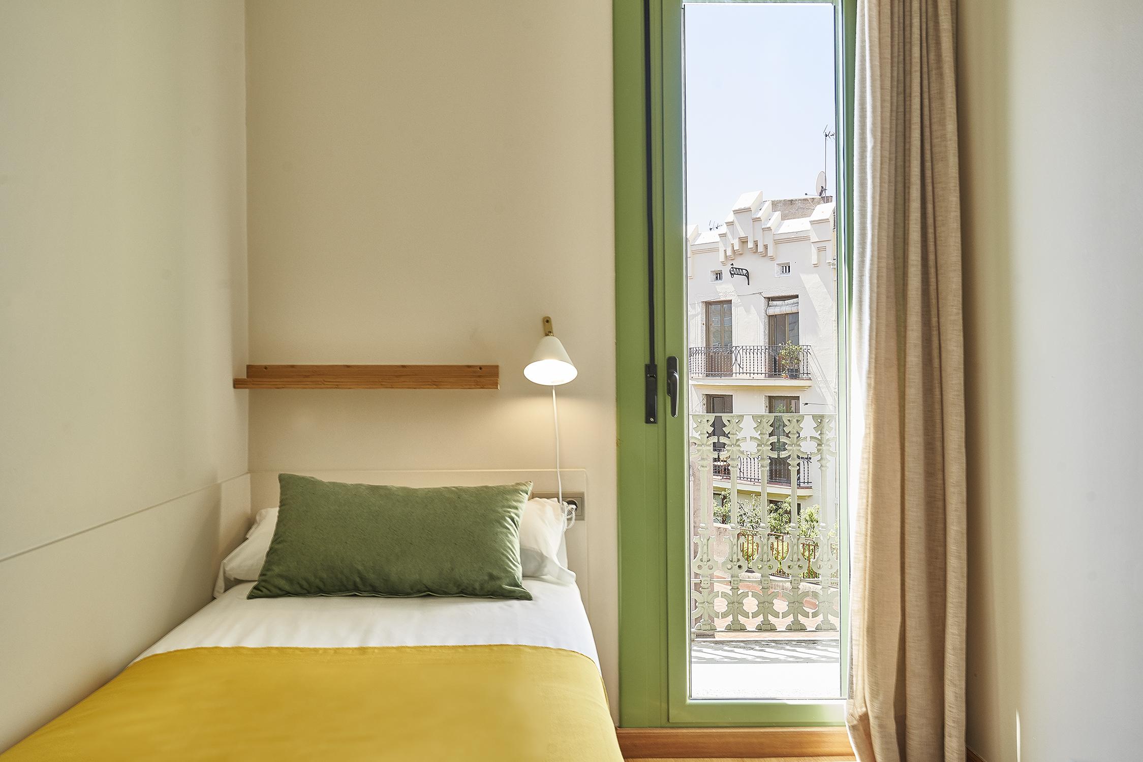 Barcelona Sants Station Apartments Bagian luar foto