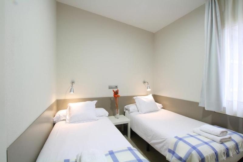 Barcelona Sants Station Apartments Bagian luar foto