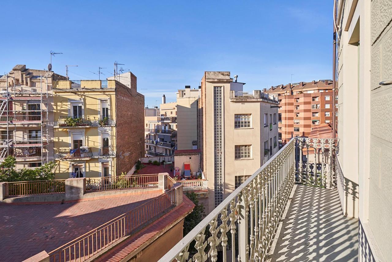 Barcelona Sants Station Apartments Bagian luar foto