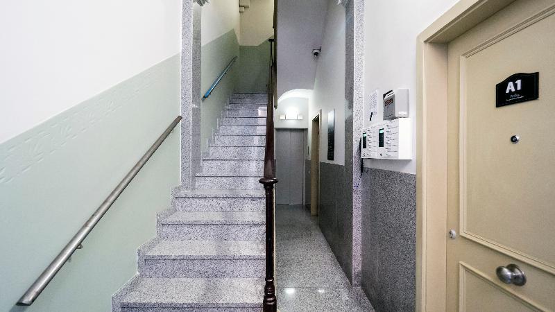 Barcelona Sants Station Apartments Bagian luar foto