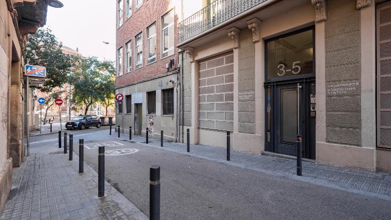Barcelona Sants Station Apartments Bagian luar foto