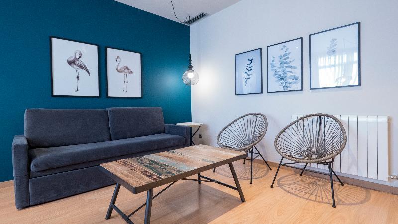 Barcelona Sants Station Apartments Bagian luar foto