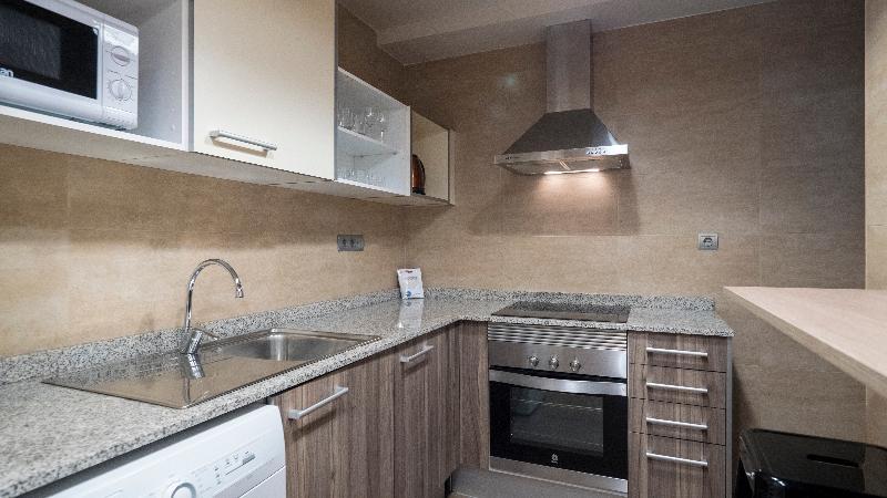 Barcelona Sants Station Apartments Bagian luar foto